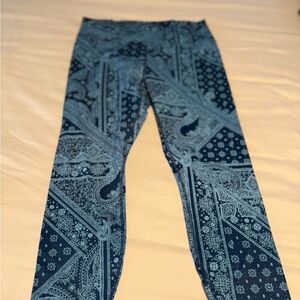 Fabletics teal paisley leggings XL